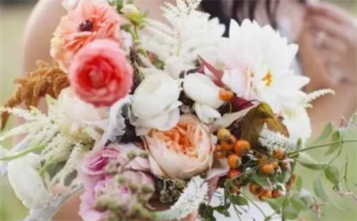 属蛇哪年出生_属蛇哪年出生列表