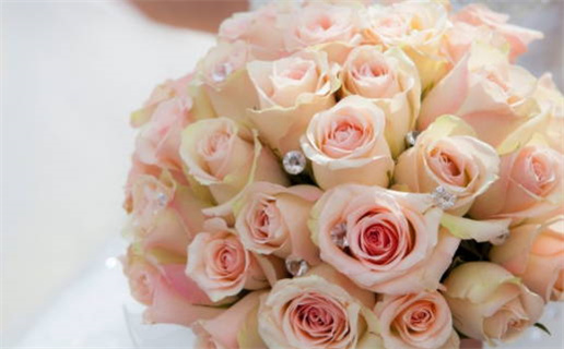 店面财神爷的摆放位置好_店面财神爷摆放哪个位置最旺